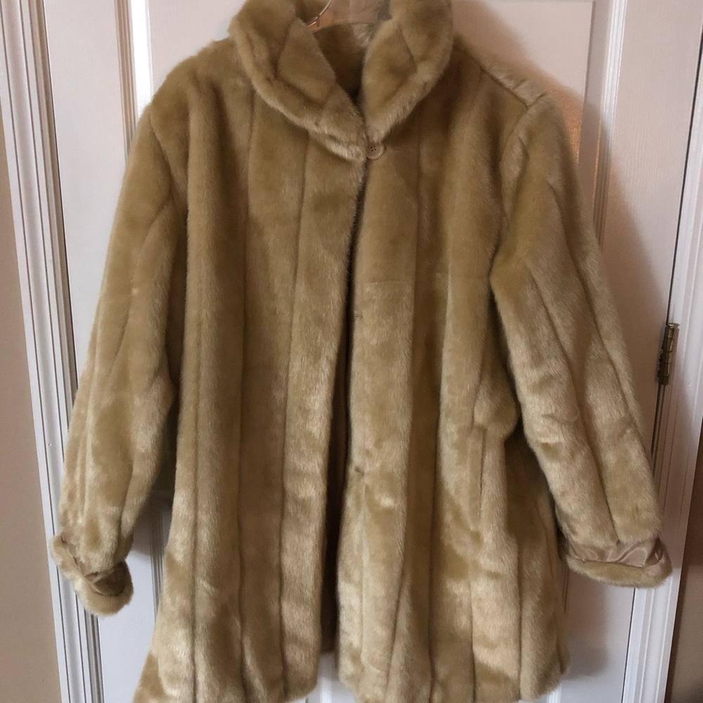 Dennis basso faux fur winter coat